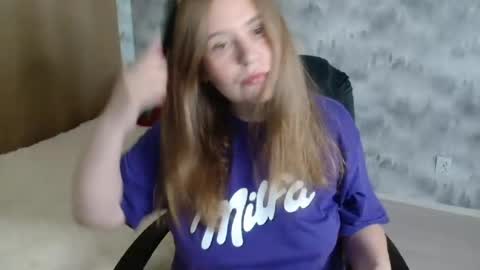 Snapshot of adelinalawson chatting on 06/21/26, 10:29 adelinalawson online show from 06/21/26, 10:29
