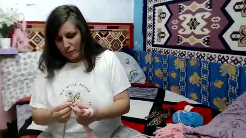 Snapshot of adelineblueeyes chatting on 10/20/25, 11:10 Larisa online show from 10/20/25, 11:10