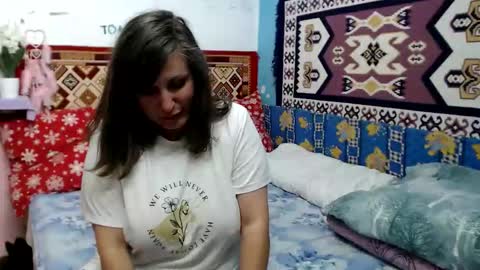 Snapshot of adelineblueeyes chatting on 10/25/25, 10:56 Larisa online show from 10/25/25, 10:56