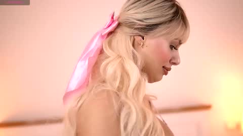 Snapshot of adelineking chatting on 10/02/25, 02:07 Ade online show from 10/02/25, 02:07