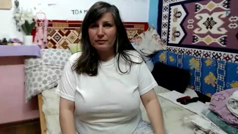 adelinemilf online show from 05/17/26, 10:22