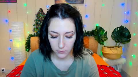 Snapshot of adell_berry chatting on 01/18/25, 02:03 Adel online show from 01/18/25, 02:03