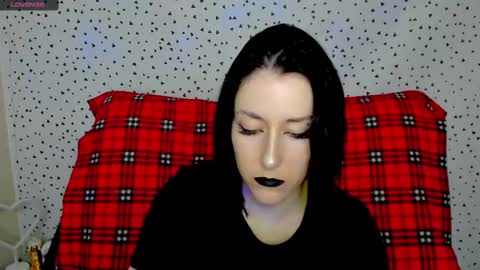 Snapshot of adell_berry chatting on 03/07/25, 02:25 Adel online show from 03/07/25, 02:25