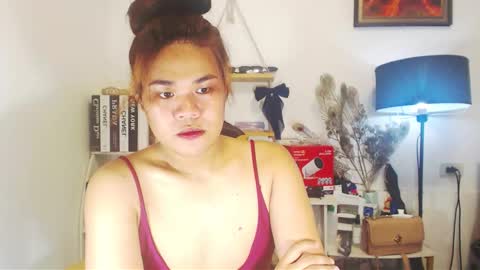 Snapshot of adellahuge22 chatting on 12/22/25, 03:09 Adellahuge05 online show from 12/22/25, 03:09