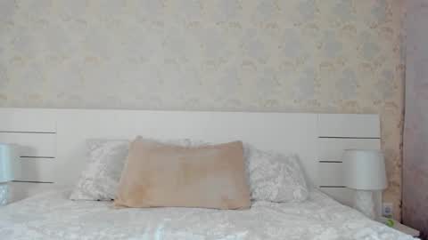 adellegirl online show from 05/12/26, 04:37