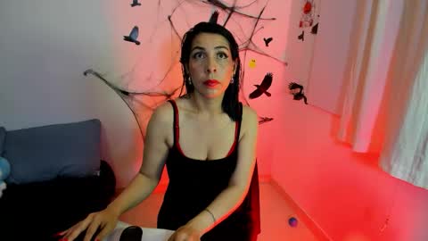 Snapshot of adellelennox_cg chatting on 11/04/25, 09:08 Adelle online show from 11/04/25, 09:08