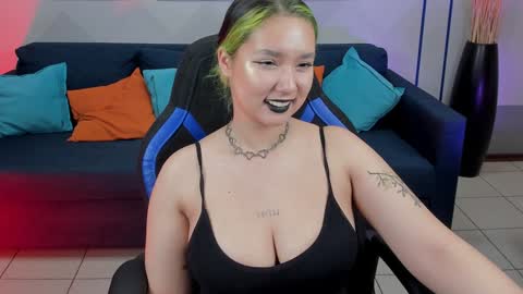 Adelina online show from 12/04/24, 10:08