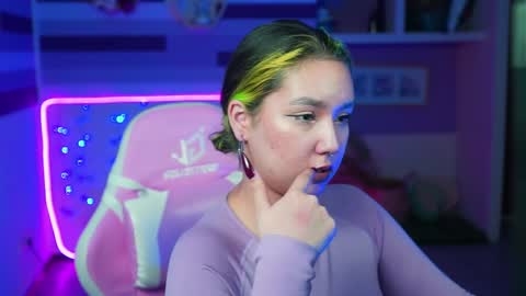 Adelina online show from 12/18/24, 12:54