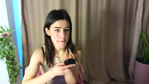 Adellyy online show from 04/04/26, 10:24