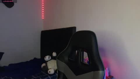 Ades online show from 04/16/26, 04:02