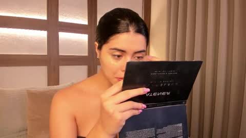 Adhara  online show from 02/08/26, 12:08