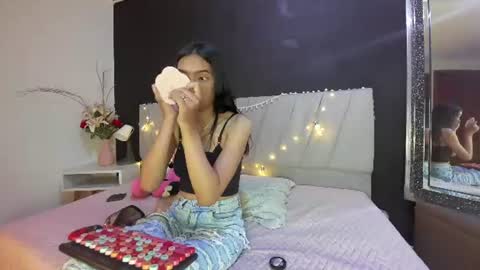 Adhara online show from 06/18/26, 02:10