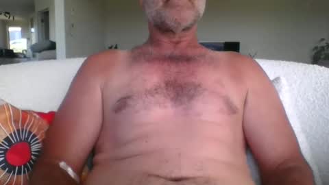Snapshot of adjustable14 chatting on 02/20/25, 01:03 adjustable14 online show from 02/20/25, 01:03