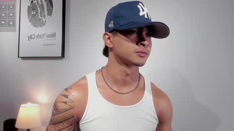 Adonis online show from 01/04/25, 03:40