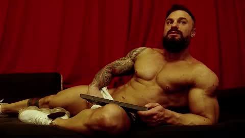 Adonis online show from 12/14/25, 07:51