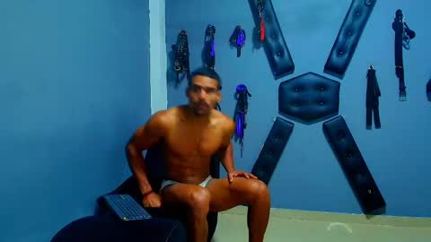 adonisdios online show from 05/11/26, 03:07