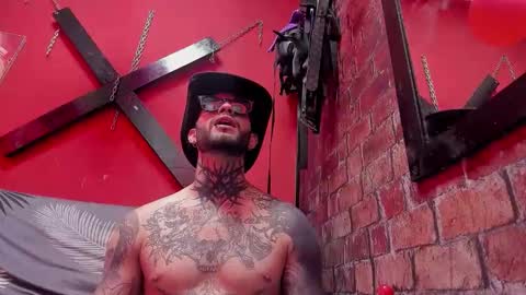 Snapshot of adonisgel999 chatting on 02/18/26, 09:33 demon online show from 02/18/26, 09:33