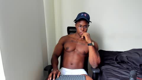 Adonis Knight  online show from 02/05/25, 10:01