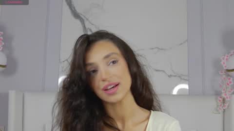 adoracortes online show from 09/20/25, 05:08