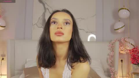 adoracortes online show from 10/08/25, 05:05