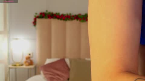 adoracortes online show from 02/05/26, 05:12