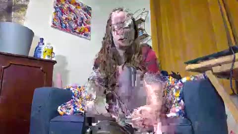 Snapshot of adorequeenbunny chatting on 01/22/25, 09:54 Queen Bunny online show from 01/22/25, 09:54