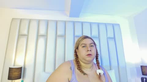 ANDREA PEREZ online show from 04/09/26, 11:37