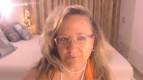 Snapshot of adrena_ chatting on 06/19/26, 05:39 Cryna online show from 06/19/26, 05:39