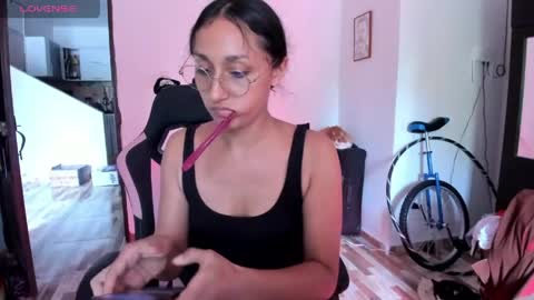 Snapshot of adrena_10 chatting on 05/11/26, 02:01 Adrena10 online show from 05/11/26, 02:01