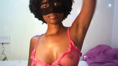 Snapshot of adrena_ross chatting on 01/07/25, 08:31 Andrena online show from 01/07/25, 08:31