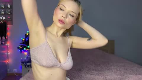 Snapshot of adrenaline_lush chatting on 01/13/26, 11:21 Dorothy Mayfield online show from 01/13/26, 11:21