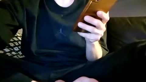 Future online show from 05/19/26, 01:56