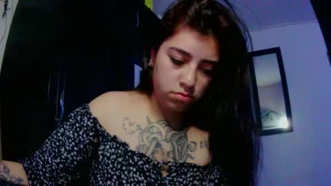     online show from 11/21/25, 07:29