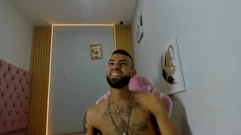 Snapshot of adri_sexboy229 chatting on 09/09/25, 02:11 adri_sexboy229 online show from 09/09/25, 02:11