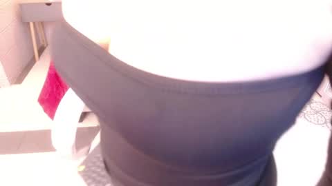 Adri online show from 04/10/26, 03:56