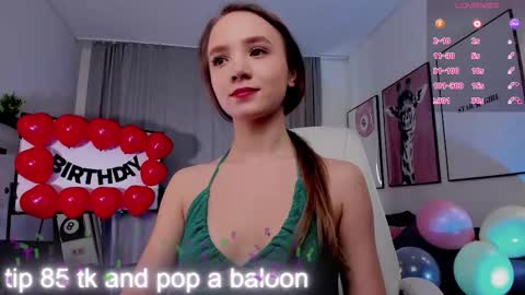 Snapshot of adria_arjona chatting on 01/13/26, 07:46 Eva online show from 01/13/26, 07:46