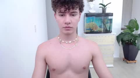 adrian morelli online show from 03/10/25, 08:12