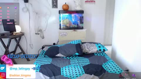 adrian morelli online show from 10/17/25, 06:43