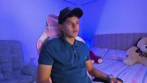 ADRIAN online show from 04/17/26, 01:19