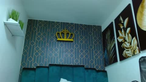   online show from 01/09/25, 03:23