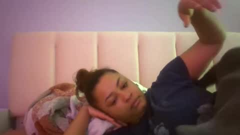 Snapshot of adriana318798 chatting on 02/17/26, 04:02 Princess Adri online show from 02/17/26, 04:02