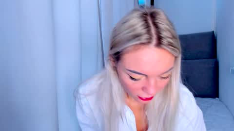 Snapshot of adriana_coy_ chatting on 02/09/25, 08:11 Adriana online show from 02/09/25, 08:11