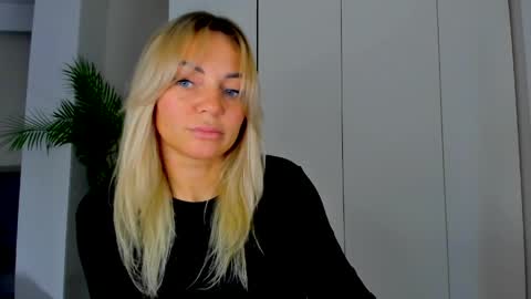 Adriana online show from 04/03/26, 03:10