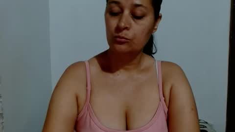 Adriana milf online show from 11/14/25, 04:44