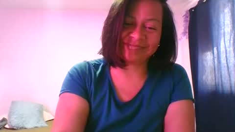 adrianagogo18 online show from 09/13/25, 05:57