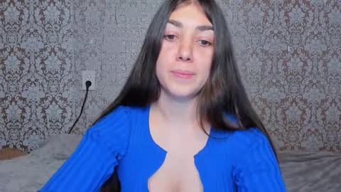 Snapshot of adrianakuiper chatting on 01/06/26, 11:18 Adriana online show from 01/06/26, 11:18