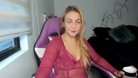 Adriana Paredes  online show from 07/14/26, 12:11