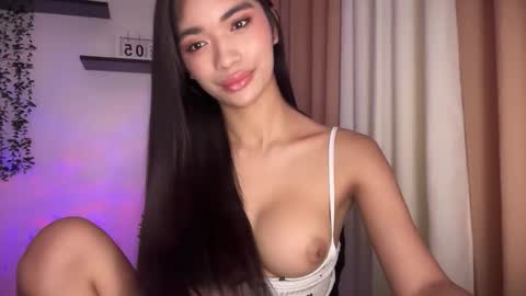 Snapshot of adrianasinclair chatting on 10/07/25, 04:59 Adriana online show from 10/07/25, 04:59