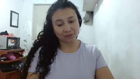 Adriana Tellez online show from 10/20/25, 01:33