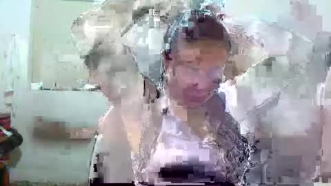 Adriana Tellez online show from 11/17/25, 12:33